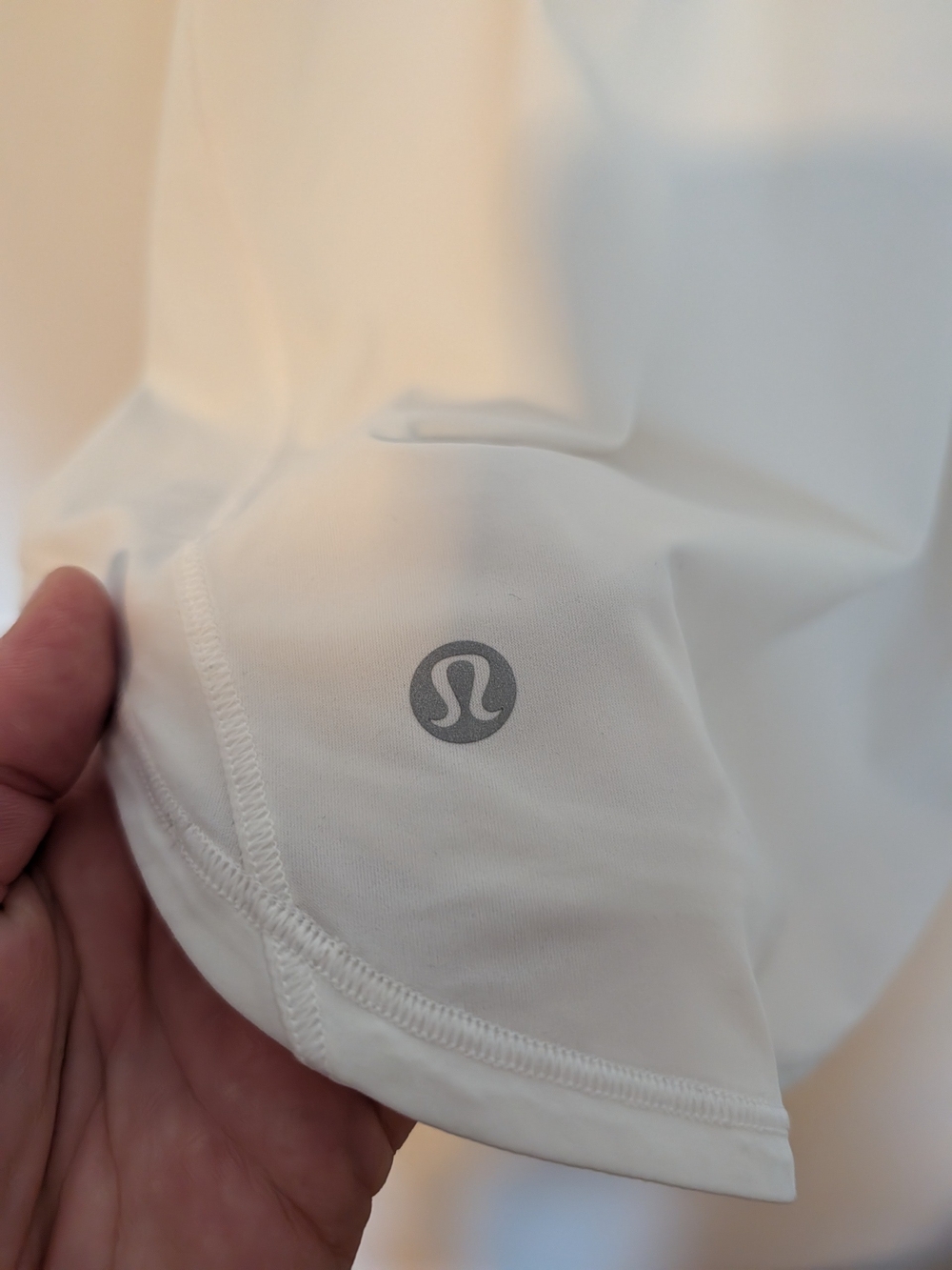 Lululemon White Women's Active Tank Top - Comfortable Lightweight Performance - Picture 2 of 3